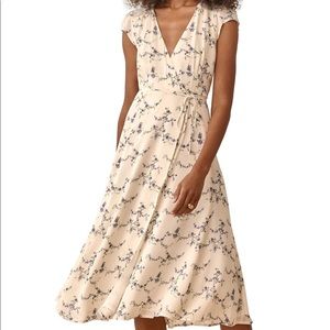 Reformation Carina Midi Wrap Dress in Emmaline
Floral Print